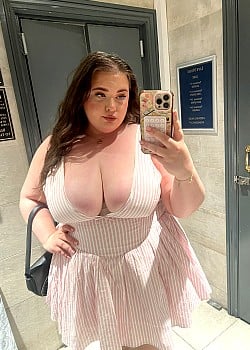 Jenny Love (BBW)