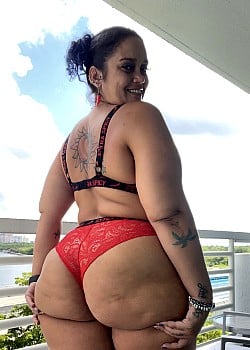 Jenny Picante image 3 of 3