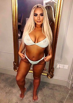Jess Nova image 4 of 4