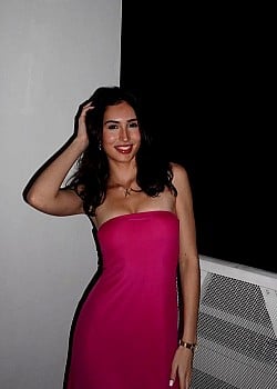 Jessalyn Reyes image 2 of 3