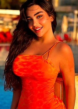 Jessica Deeb image 1 of 4