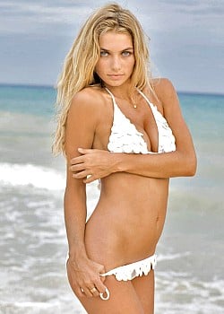 Jessica Hart image 1 of 4