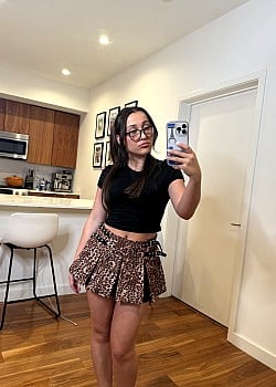 Jessica Lorraine image 2 of 2