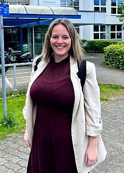 Jessica Rosenthal image 2 of 4