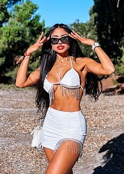 Jessika Barros image 3 of 4