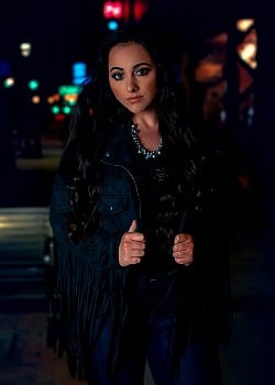 Jesslee image 3 of 4
