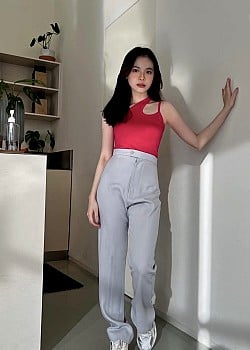 Jesslyn Elly image 3 of 4