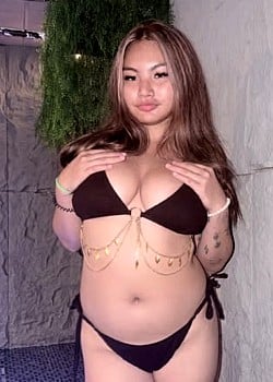 Jhamaicaannexx image 3 of 4