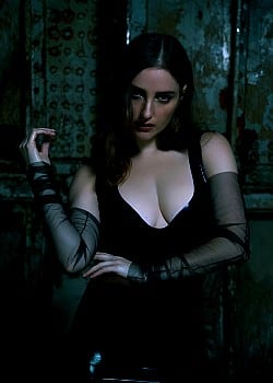 Jillian Banks image 2 of 4