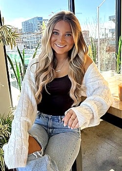 Jillian Reid image 4 of 4