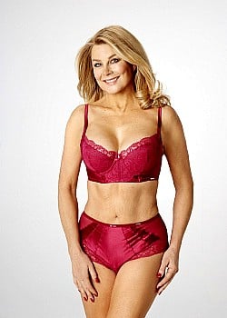 Jilly Johnson image 3 of 4