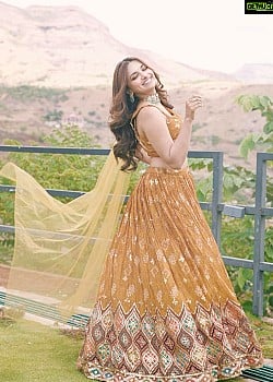 Jiya Shankar image 4 of 4