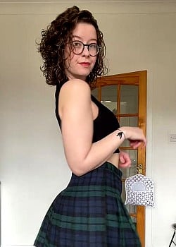 Jo Munroe image 2 of 4