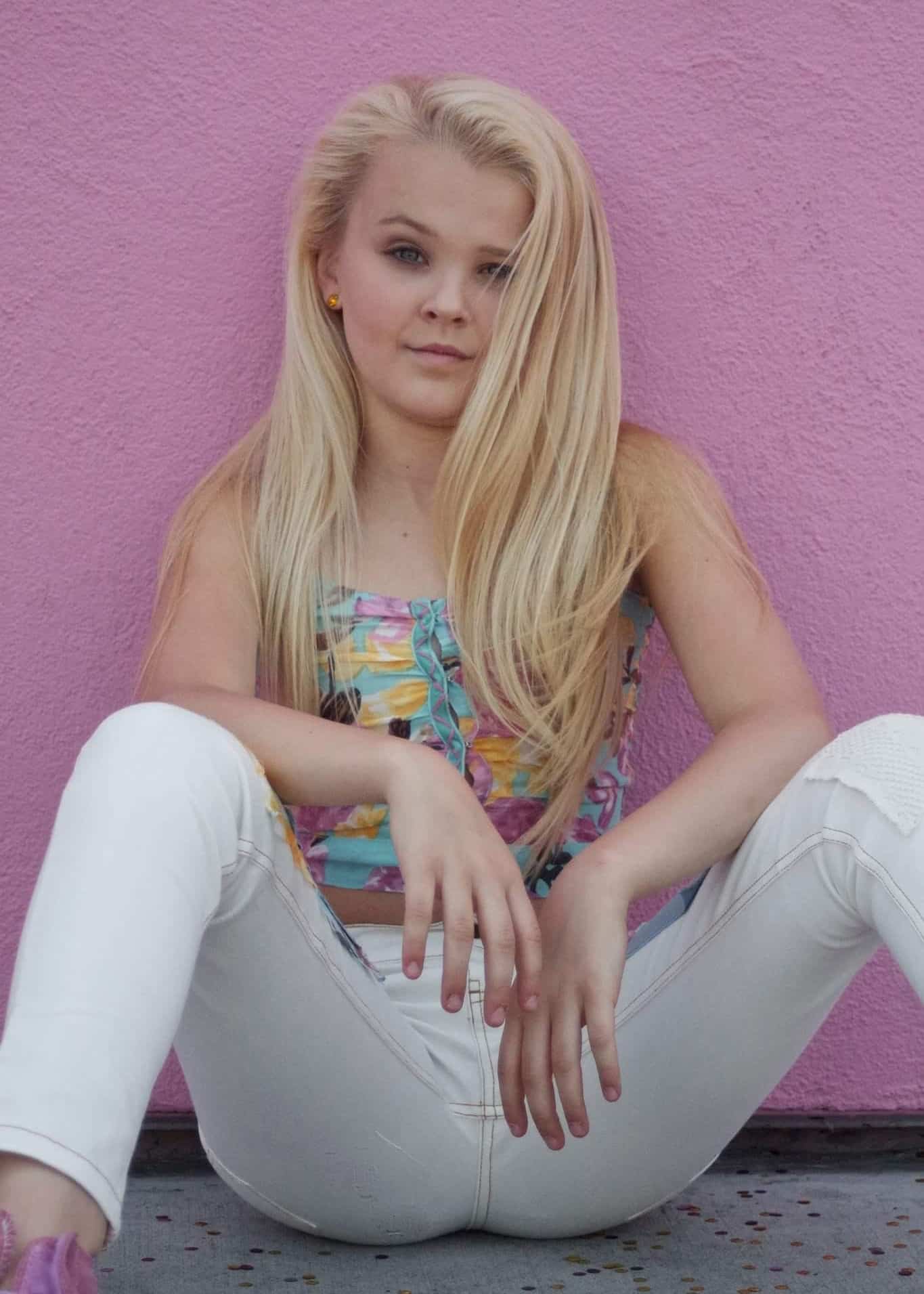 Jojo siwa naked boobs