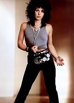 Joan Jett image 2 of 4