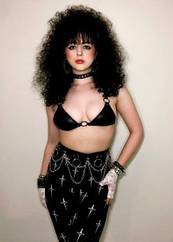 Joanna Hellion image 3 of 4