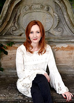 Joanne Rowling image 2 of 3