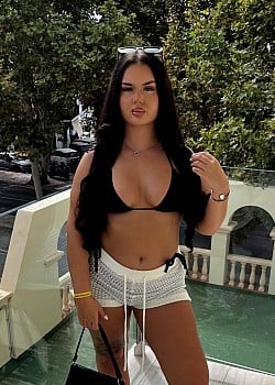 Jodie Melia image 2 of 2