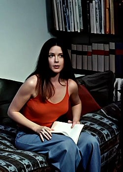 Joelle Coeur image 2 of 4