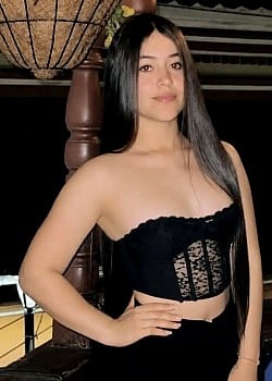 Johana Gonzales image 2 of 4