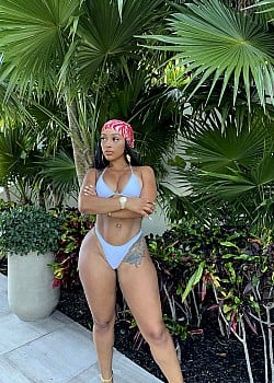 Joie Chavis image 1 of 3