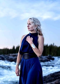 Jonna Jinton image 4 of 4