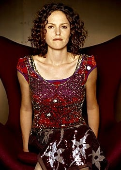 Jorja Fox image 2 of 4