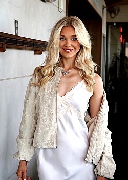 Josefin Strand image 3 of 4