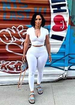 Jouleya Garcia image 3 of 4