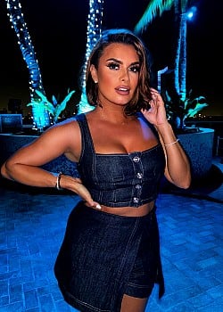 Joy Taylor image 2 of 4