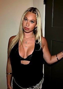 Jozie Alter image 3 of 3