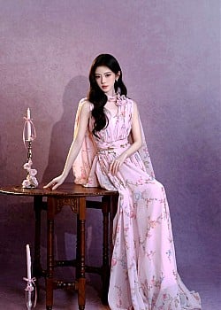 Ju Jingyi image 4 of 4