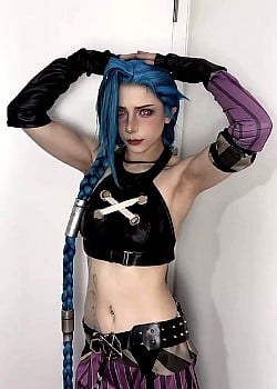 Jucy Fox image 2 of 2