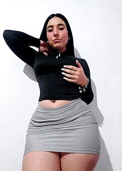 Judina Plaz image 4 of 4