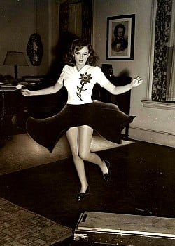 Judy Garland image 2 of 3