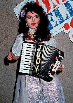 Judy Tenuta image 3 of 4