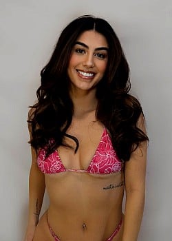 Jules Natalia image 3 of 3