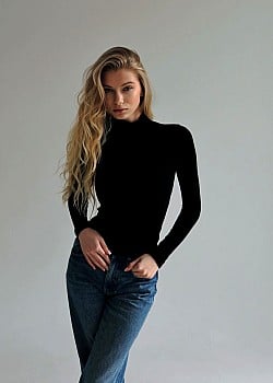 Juli Stellare