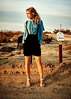 Julia Dietze image 4 of 4