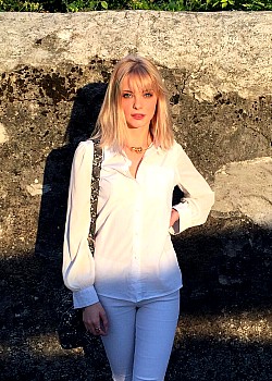 Julia Fiquet image 3 of 4