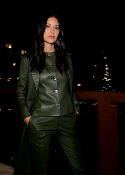 Julia Jones (Actress) image 4 of 4