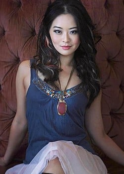 Julia Ling image 1 of 1