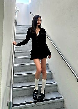 Julia Ma image 3 of 4
