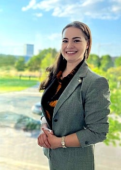 Julia Mayer (Politician) image 1 of 4