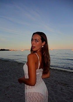 Julia Nadal image 4 of 4