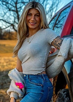 Julia Schafer image 3 of 4
