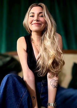 Julia Shaw image 2 of 2