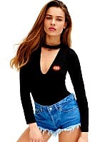 Julia Surys profile photo