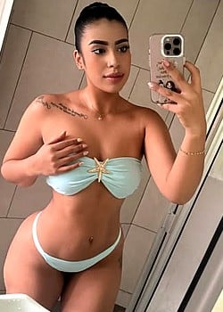 Juliana Gallego image 3 of 4