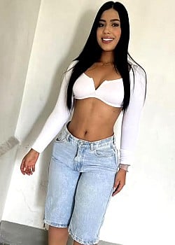 Juliana Gallego image 4 of 4